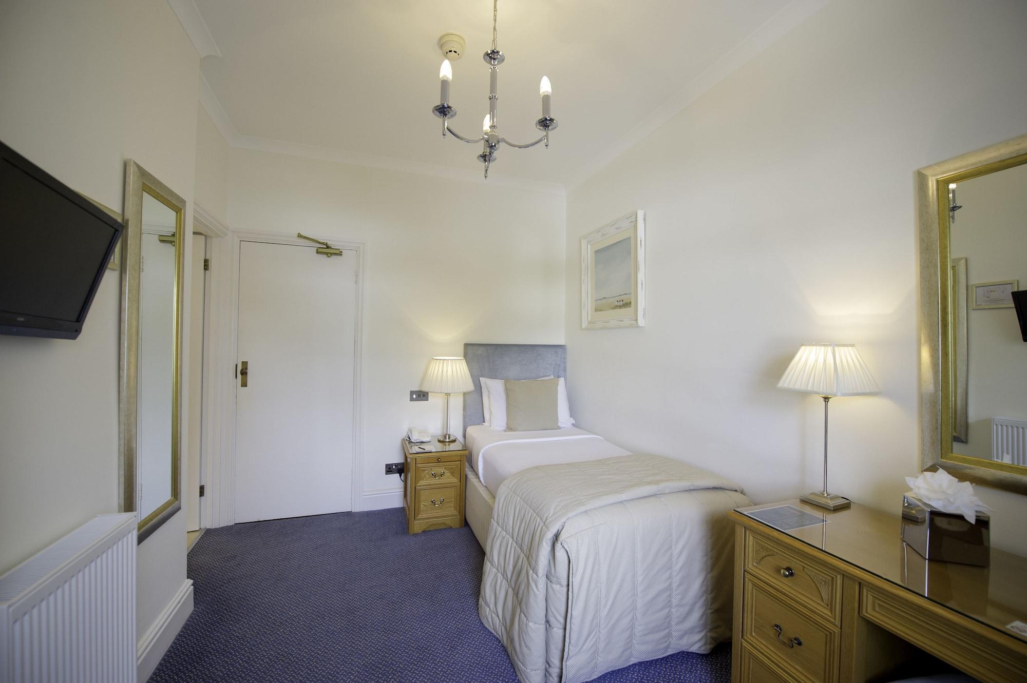 The Royal Duchy Hotel 4*